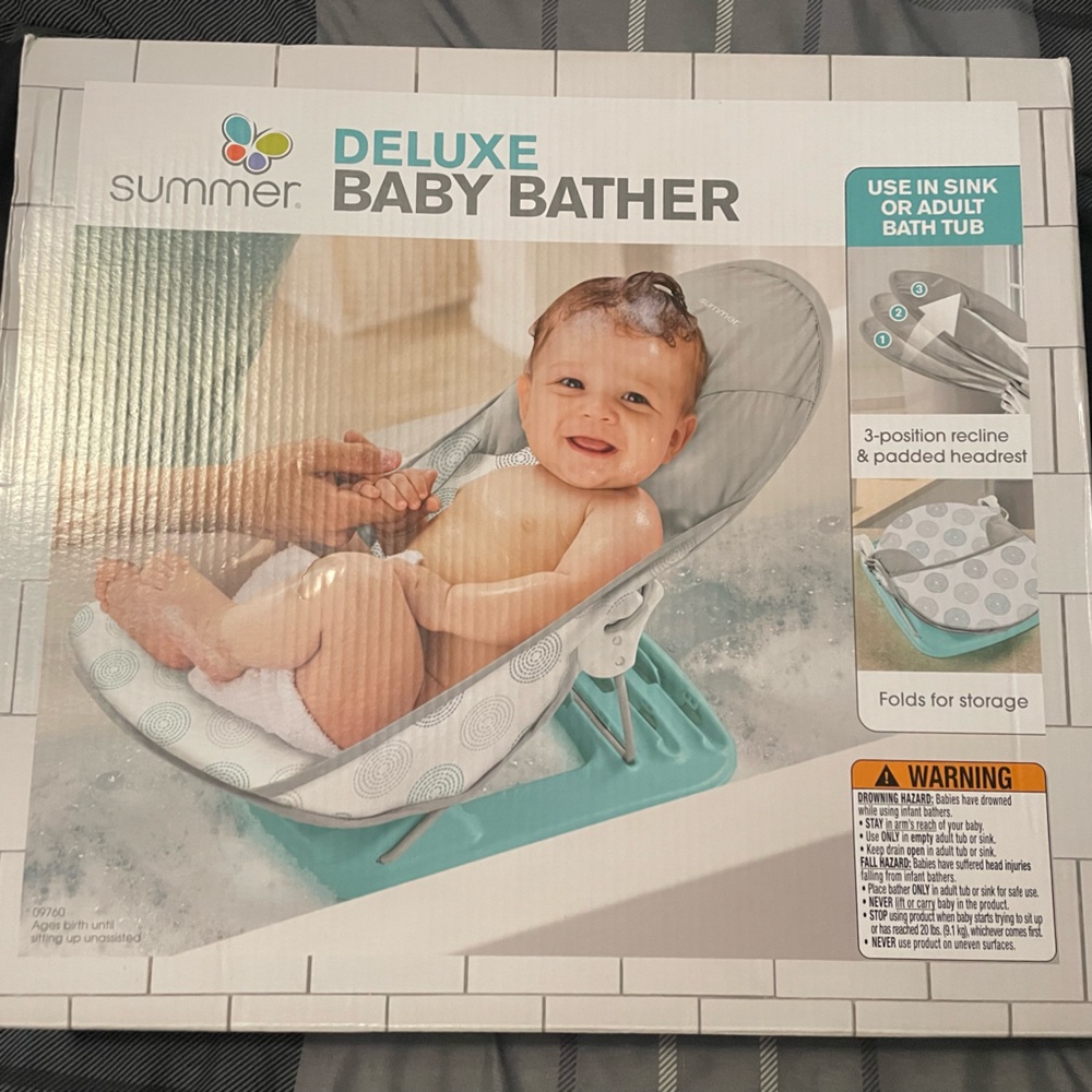 Brand New Summer Deluxe Baby Bather